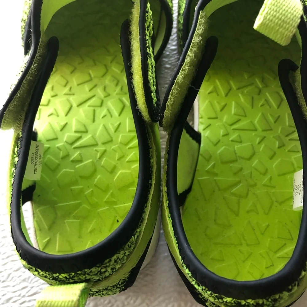 LANDS END Green/Black Unisex water‎ Shoes sandals Sz 3M